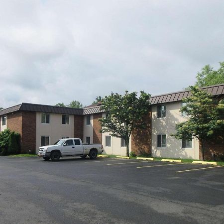 Quality Inn & Suites Owego Buitenkant foto
