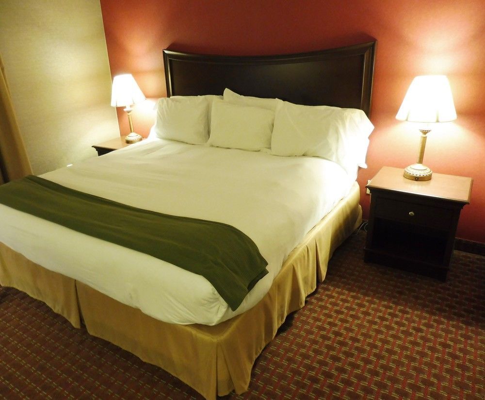 Quality Inn & Suites Owego Buitenkant foto