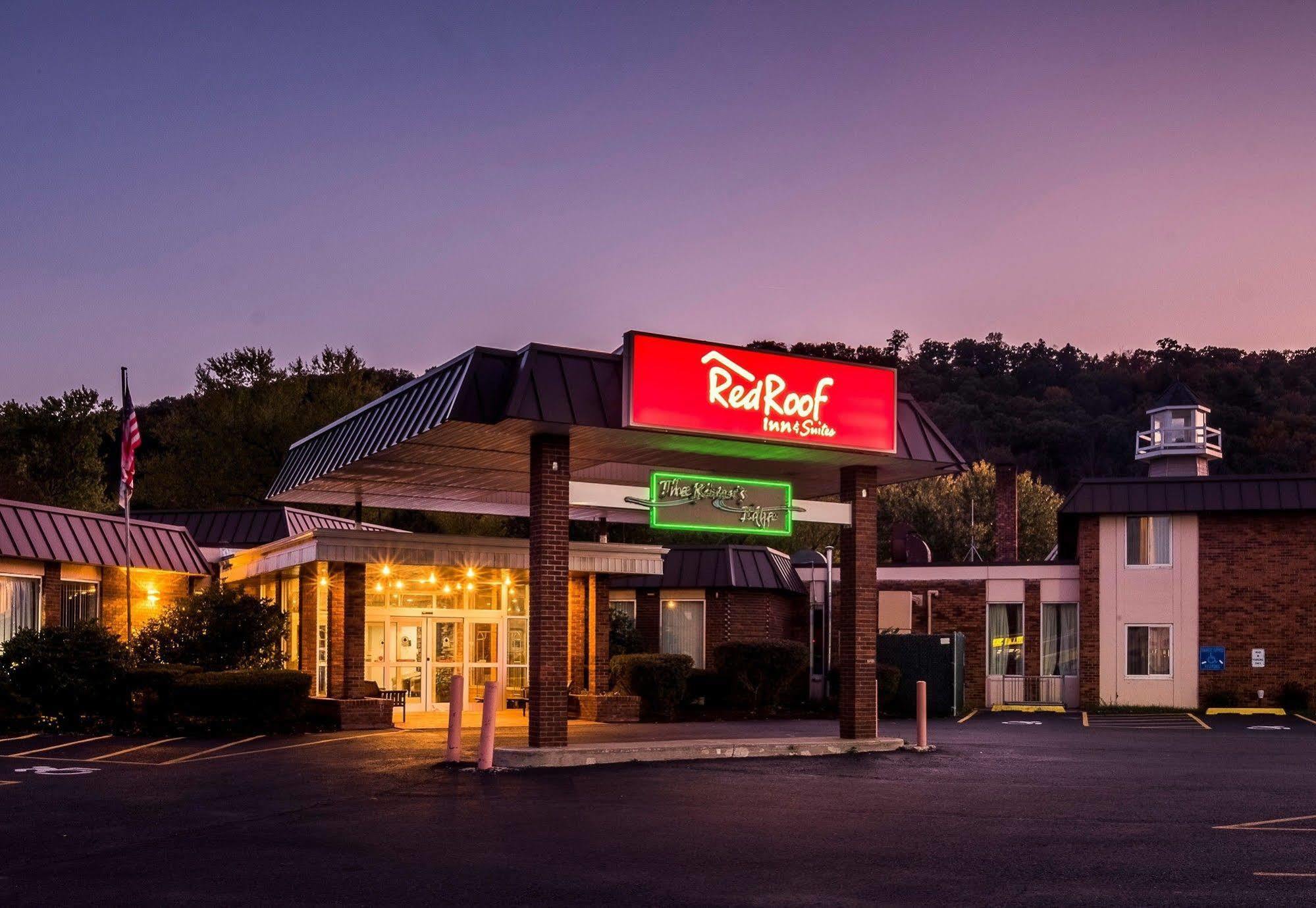 Quality Inn & Suites Owego Buitenkant foto